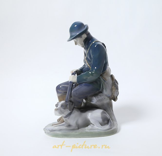 Hunter with a dog. Denmark, Copenhagen, Royal Copenhagen.