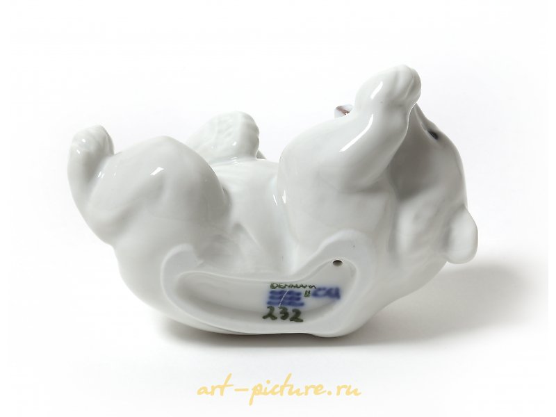 White polar bear cub. Denmark, Copenhagen, Royal Copenhagen.