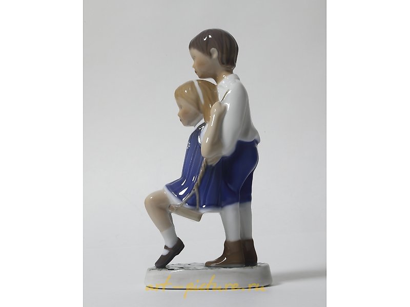 愉快的飞行。丹麦，哥本哈根，Bing & Grondahl