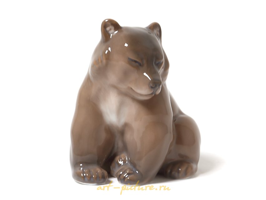 蹲着的熊。丹麦，哥本哈根，皇家哥本哈根，1923-1928年。