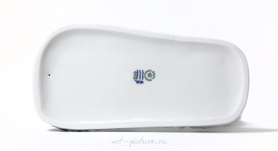 Young roe deer. Denmark, Copenhagen, Royal Copenhagen.