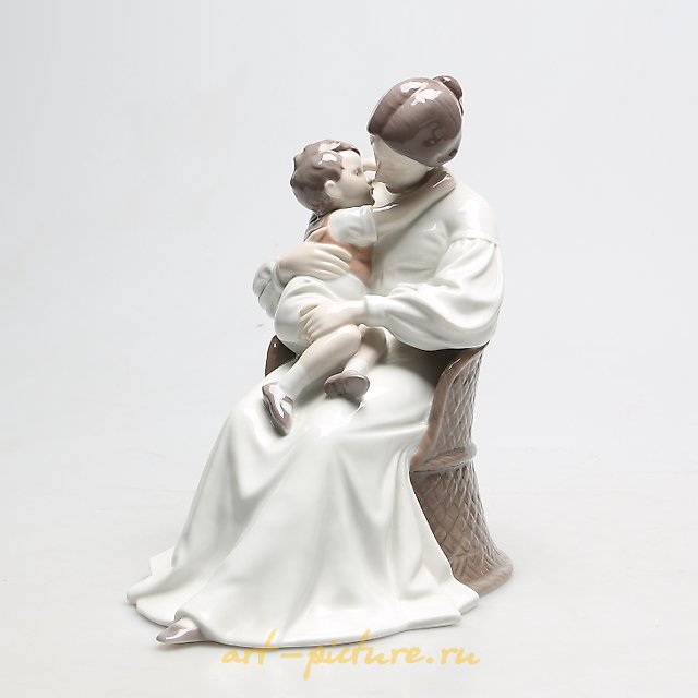 妈妈和孩子。丹麦，哥本哈根，Bing & Grondahl