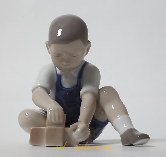 Little Builder. Denmark, Copenhagen, Bing & Grondahl.