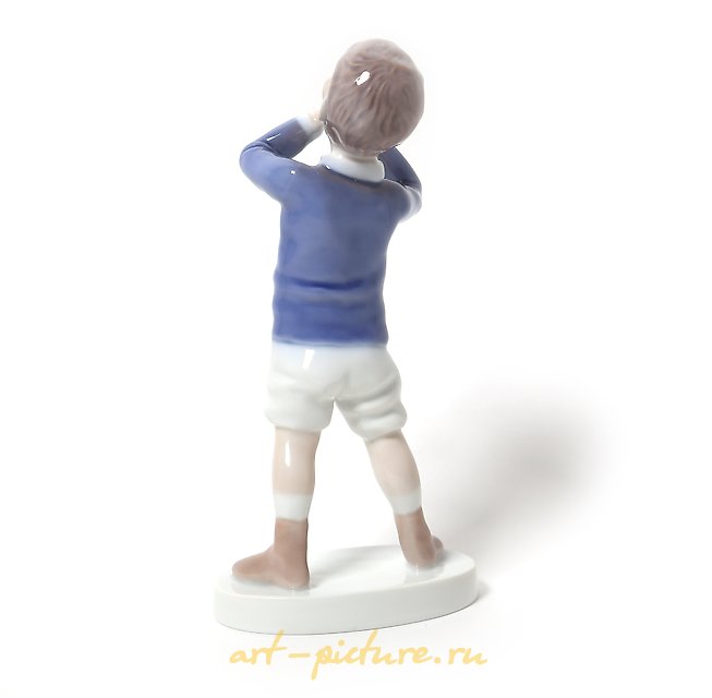 瓷质雕像（小雕塑）吹笛子的小男孩 Bing & Grondahl