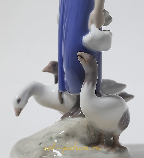The Girl with the Geese. Denmark, Copenhagen, Bing & Grondahl