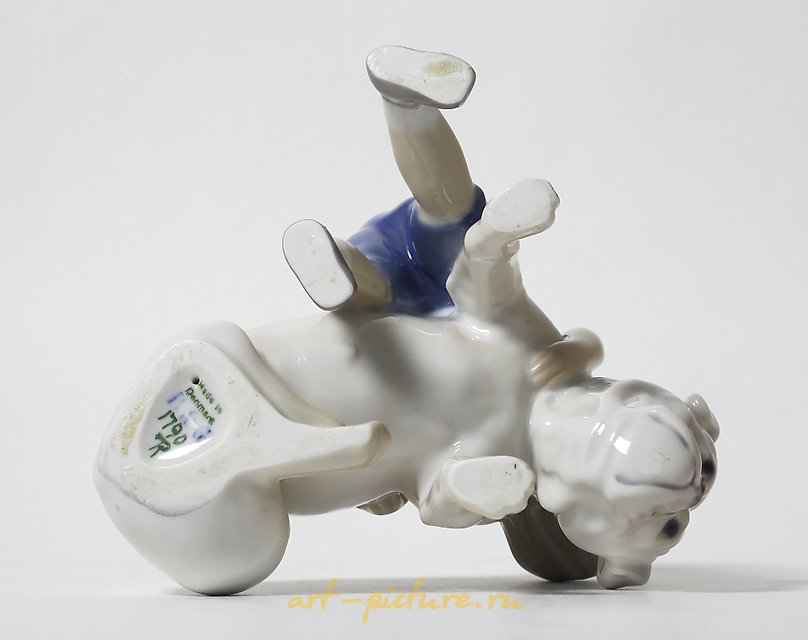 Two friends. Denmark, City of Copenhagen, Bing & Grondahl