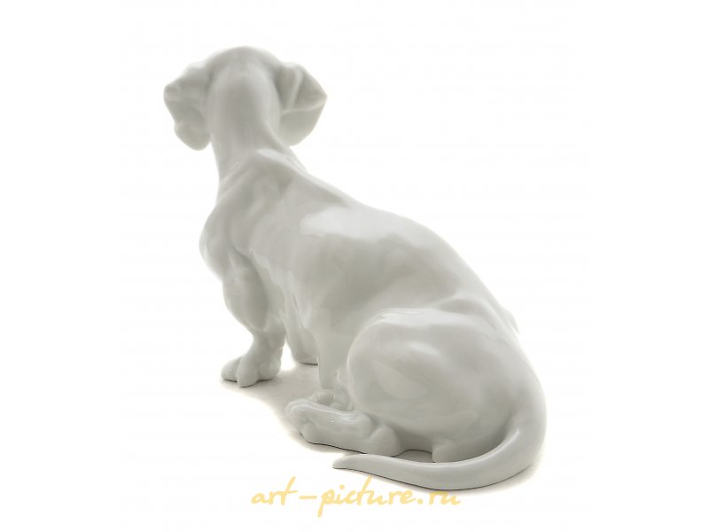 The porcelain figure "Dachshund." Herend