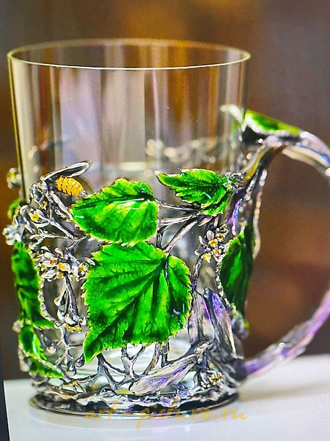 茶杯架 瓦列里娅·戈洛瓦诺娃。茶杯架 lime flower 配勺。