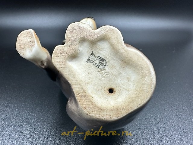 "FIGURINE OF A DACHSHUND, VON SCHIERHOLZ, GERMANY"