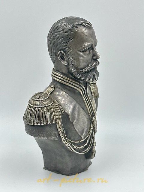 银质尼古拉二世半身像