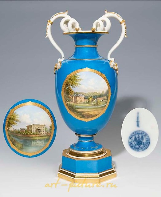 蛇形把手的观赏花瓶。KPM 柏林 1849-1870，艺术家豪斯。KPM