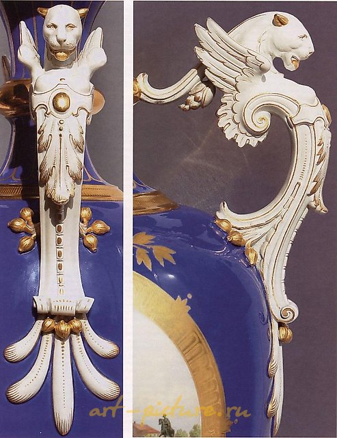 八角形底座上的瓷瓶，带有生饼陶把手。KPM 柏林。1875年。