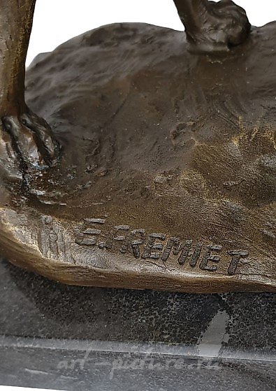 The text translates to "Borzoi by sculptor E. Fremiet."