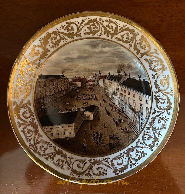A plate with an architectural landscape, first quarter of the 19th century.