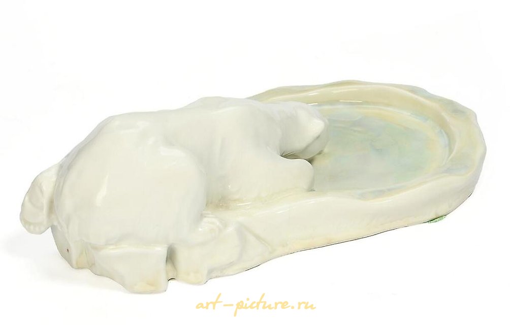 皇家哥本哈根白熊喝水的瓷盘