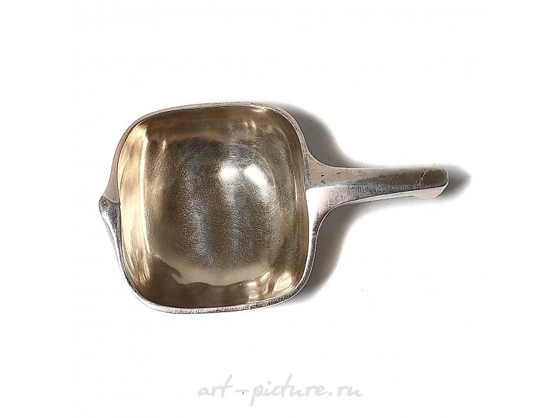 Silver cup in the shape of a ladle. (also known as a korchik) Russia, 1899-1908, made by the "Brothers Grachev" company.