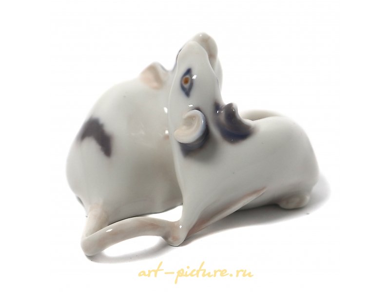 瓷制雕像“成对的老鼠” 皇家哥本哈根，1923年之前。