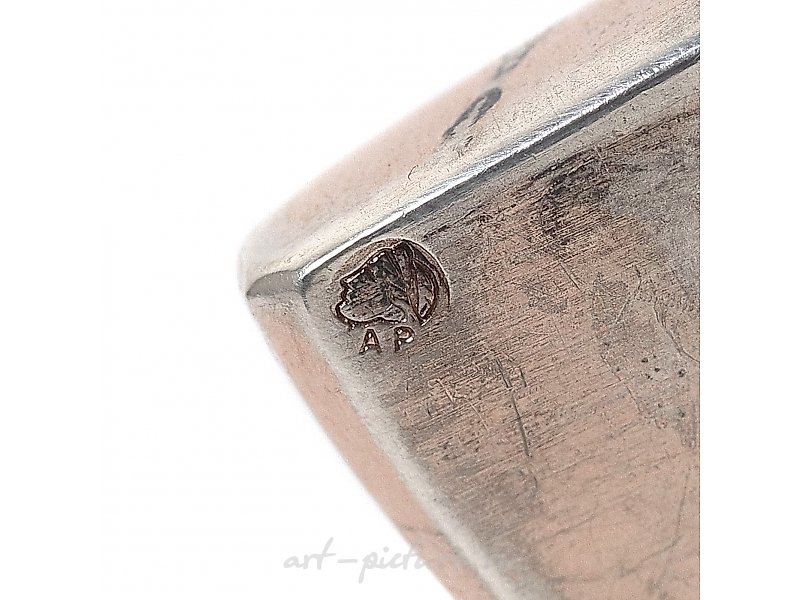 Silver cup in the shape of a ladle. (also known as a korchik) Russia, 1899-1908, made by the "Brothers Grachev" company.