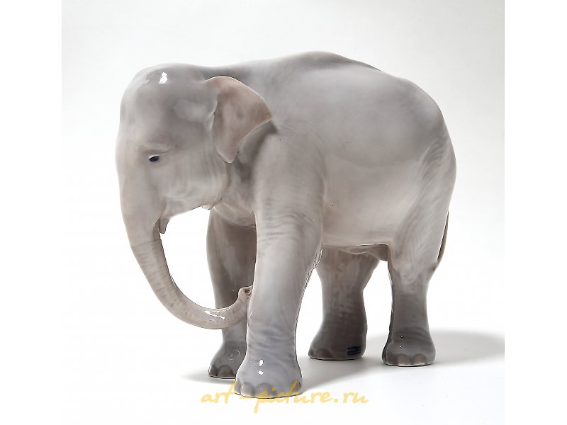 Фарфоровая статуэтка "Слон" 501. Royal Copenhagen