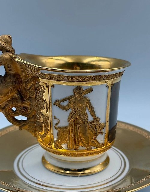 Чашка с блюдцем и портретом Фридриха Великого КРМ 1870 г