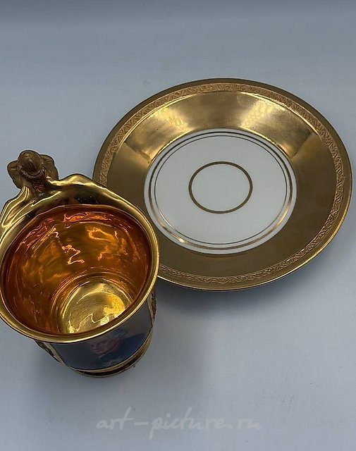 Чашка с блюдцем и портретом Фридриха Великого КРМ 1870 г