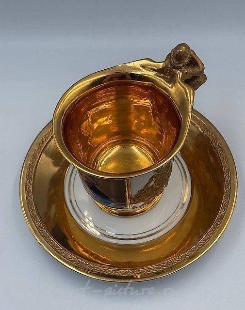 Чашка с блюдцем и портретом Фридриха Великого КРМ 1870 г