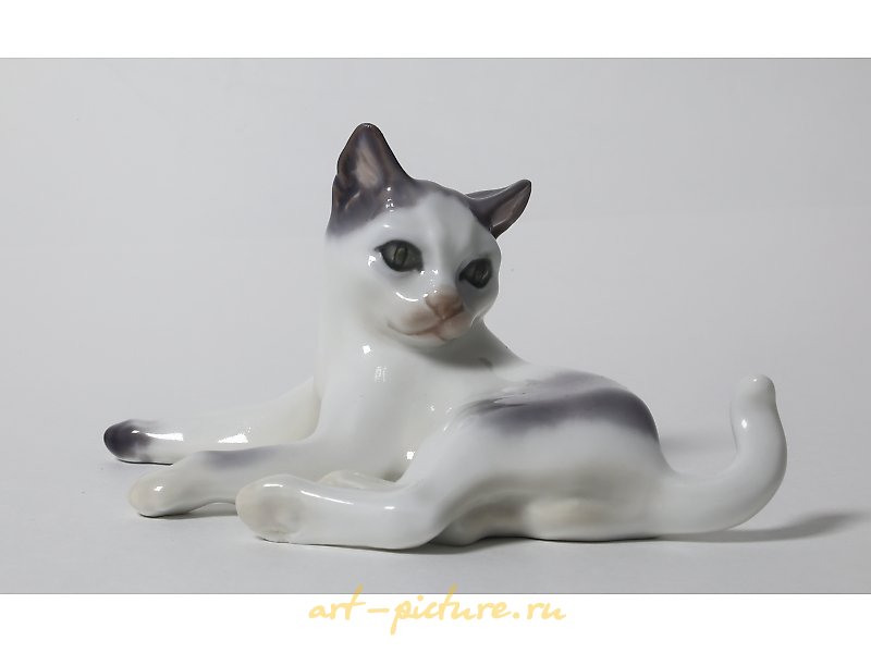 Porcelain figurine Cat, Dahl-Jensen, 20th century.