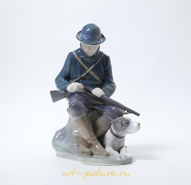 Hunter with a dog. Denmark, Copenhagen, Royal Copenhagen.