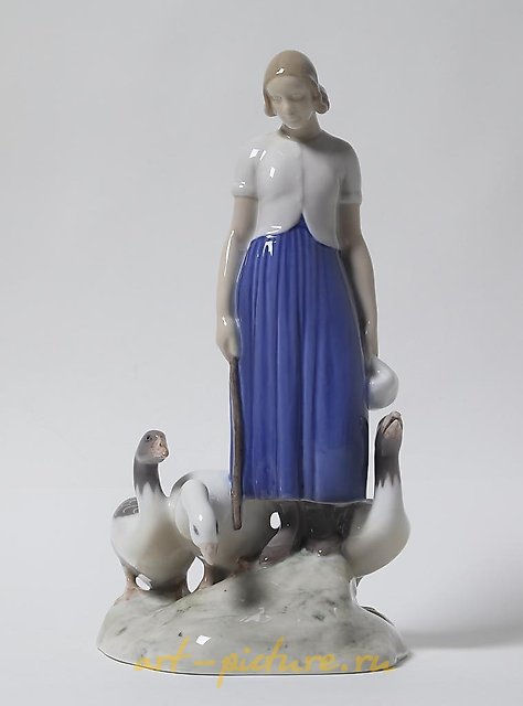 The Girl with the Geese. Denmark, Copenhagen, Bing & Grondahl