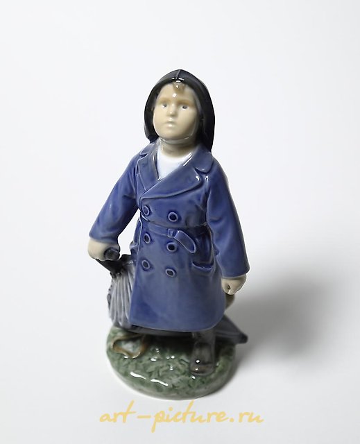 男孩与雨伞。丹麦，哥本哈根，皇家哥本哈根