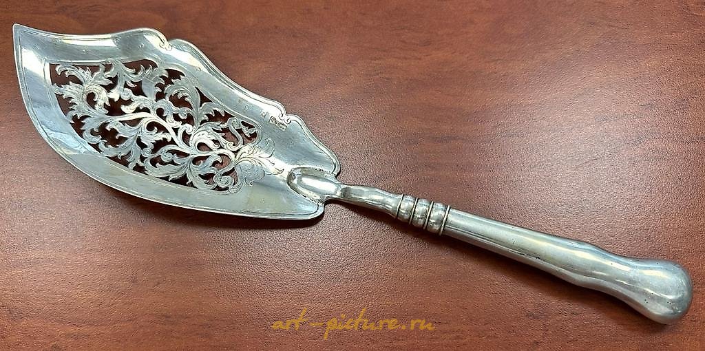 "Solid silver fish serving spatula. Russia, 1845."