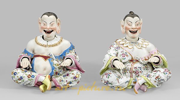 几座大型的美茵歪塔。