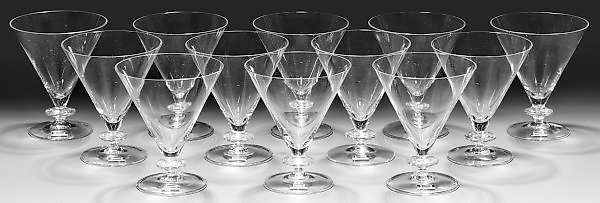 Mid Century - Trinkglasservice "Discus" / "Saturn"

The Mid Century - Trinkglasservice "Discus" / "Saturn" is a remarkable example of glassware from the mid-20th century. This exquisite set of glassware is characterized by its sleek and modern design