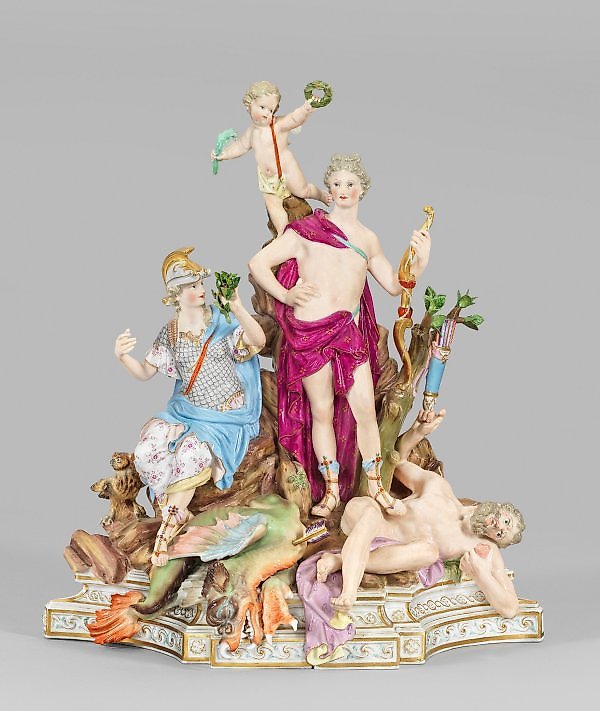 Фарфоровые группы "Три Фаты" и "Триумф Аполлона над Питоном" из Мейсена для Екатерины II