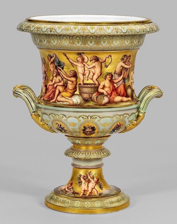 Роскошная ваза Meissen с бакханальскими сценами: описание и история