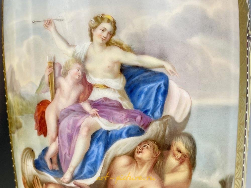 Royal Vienna Porcelain , A LARGE ART NOUVEAU ROYAL VIENNA VASE