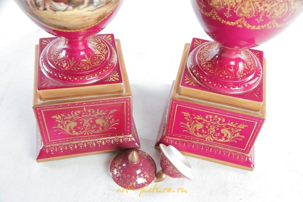 维也纳皇家瓷器 , 维也纳皇家瓷盘，艺术家签名瓦格纳。