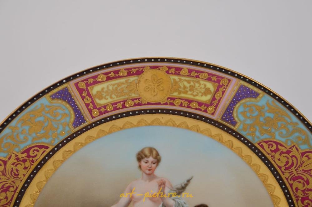 Royal Vienna Porcelain , VIENNA PORCELAIN URN signed Xager with Bee Hive Mark. Condit...