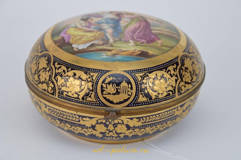 Royal Vienna Porcelain , Royal Vienna Painted Porcelain Box depicting Two Virgin Maid...