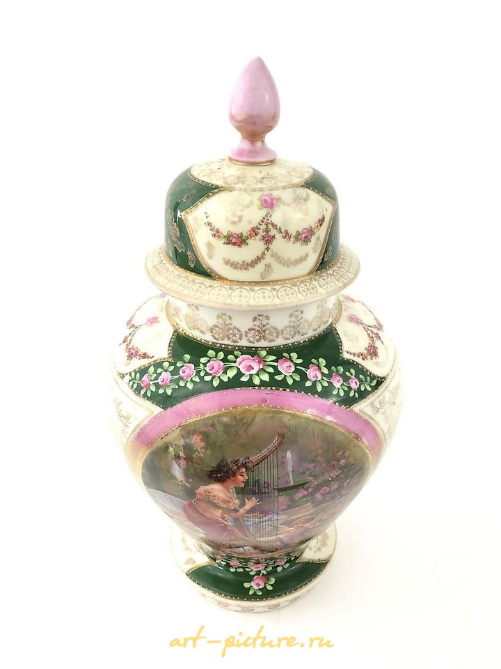 Royal Vienna Porcelain , Royal Vienna Gold Gilt Vase