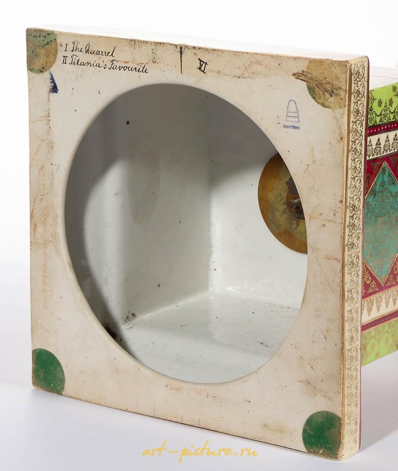 Royal Vienna , Австрийская королевская фарфоровая ваза из Вены с крышкой