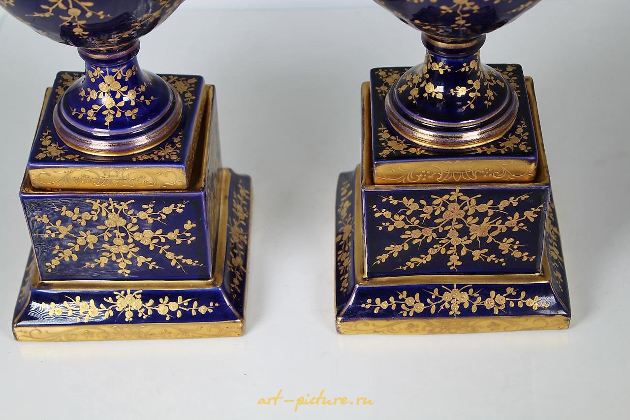 Royal Vienna Porcelain , (2) Exceptional Royal Vienna Hand Painted Urns