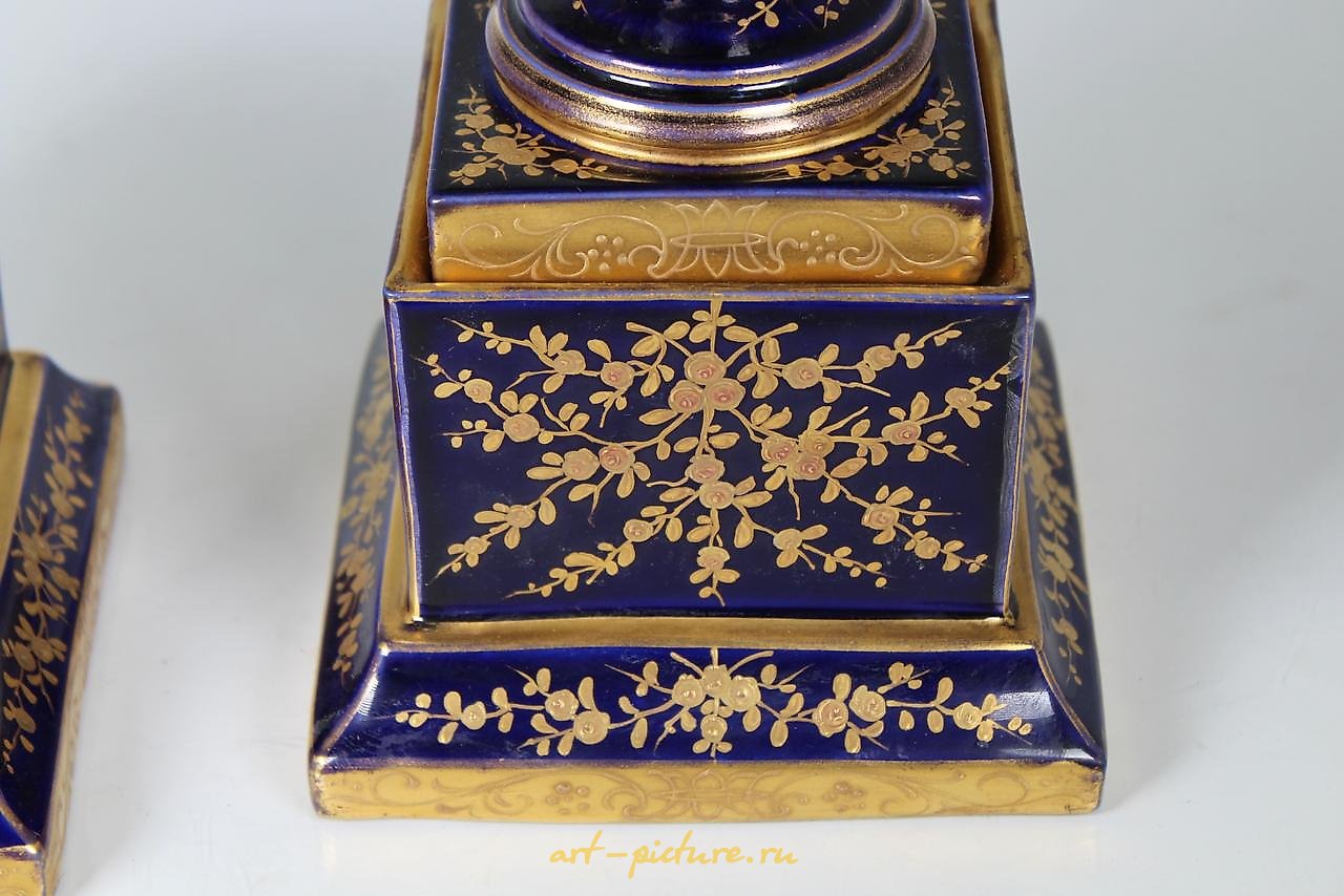 Royal Vienna Porcelain , (2) Exceptional Royal Vienna Hand Painted Urns