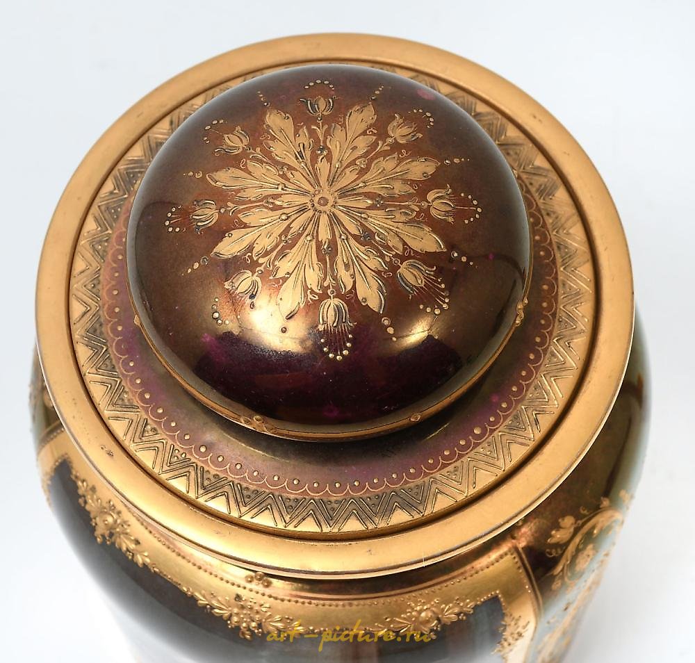 维也纳皇家瓷器 , 皇家维也纳"洛雷蕾"画像花瓶