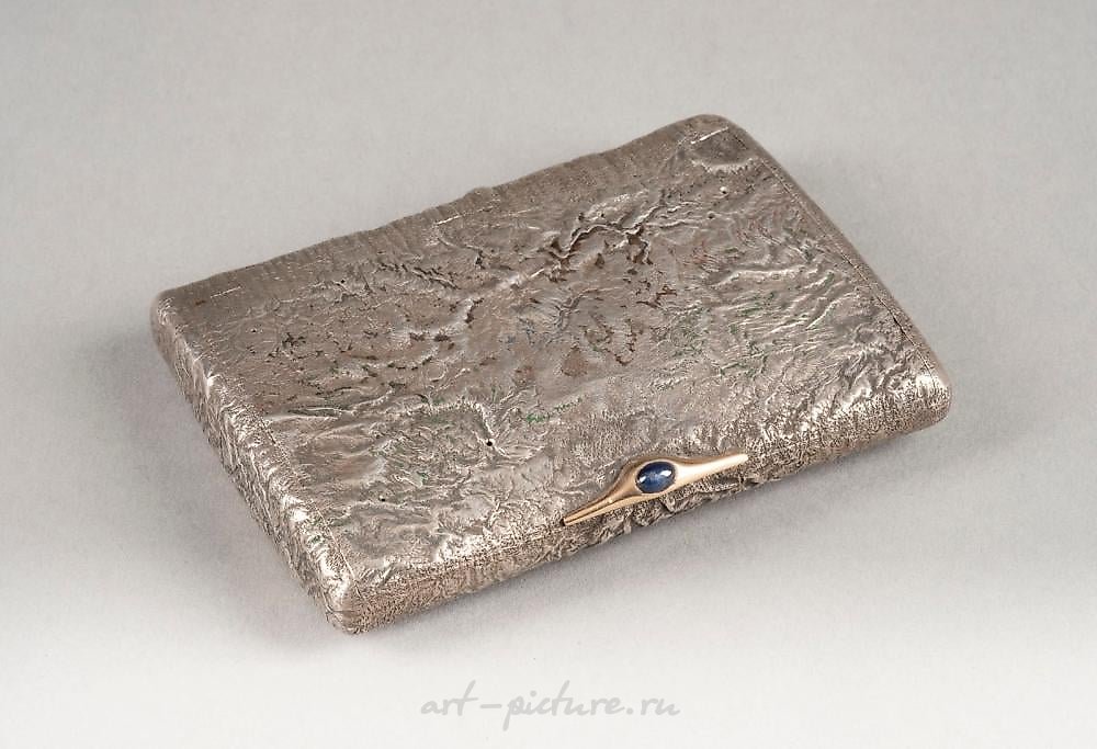 俄罗斯银 , 金块烟盒