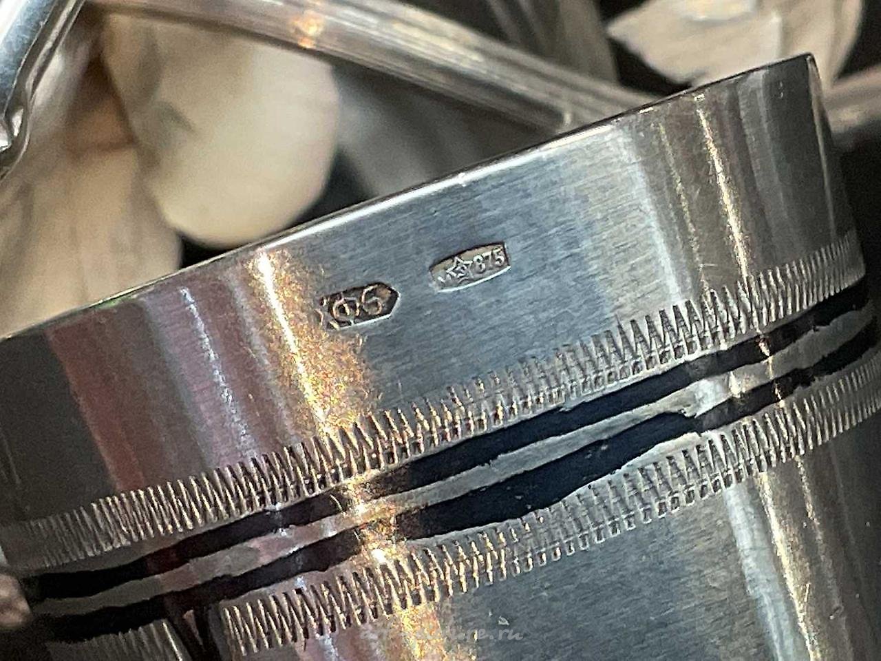 俄罗斯银 , 白银和白色金属制品的收藏品，包括俄罗斯镀金桶