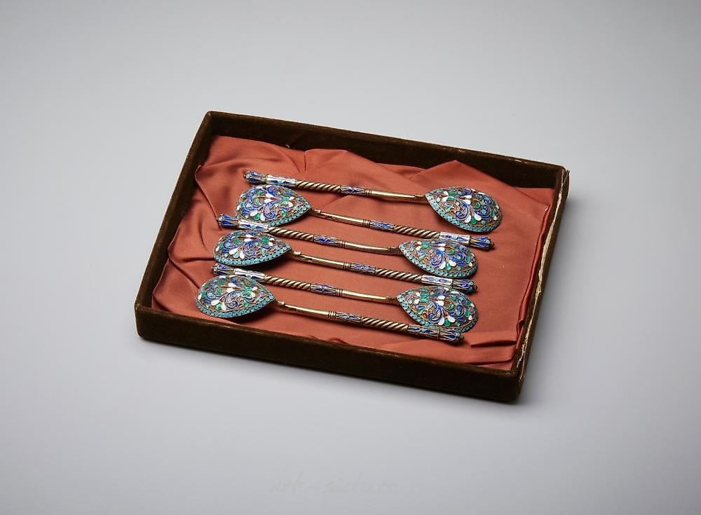 俄罗斯银 , 六把镀金银茶匙