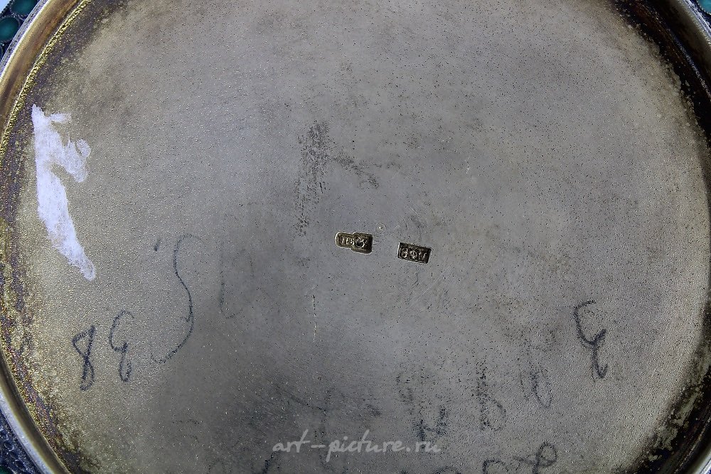 俄罗斯银 , 俄罗斯银制罐和盖子