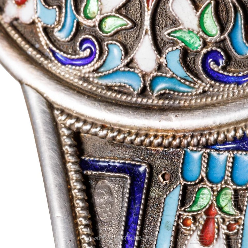 俄罗斯银 , 银色相框