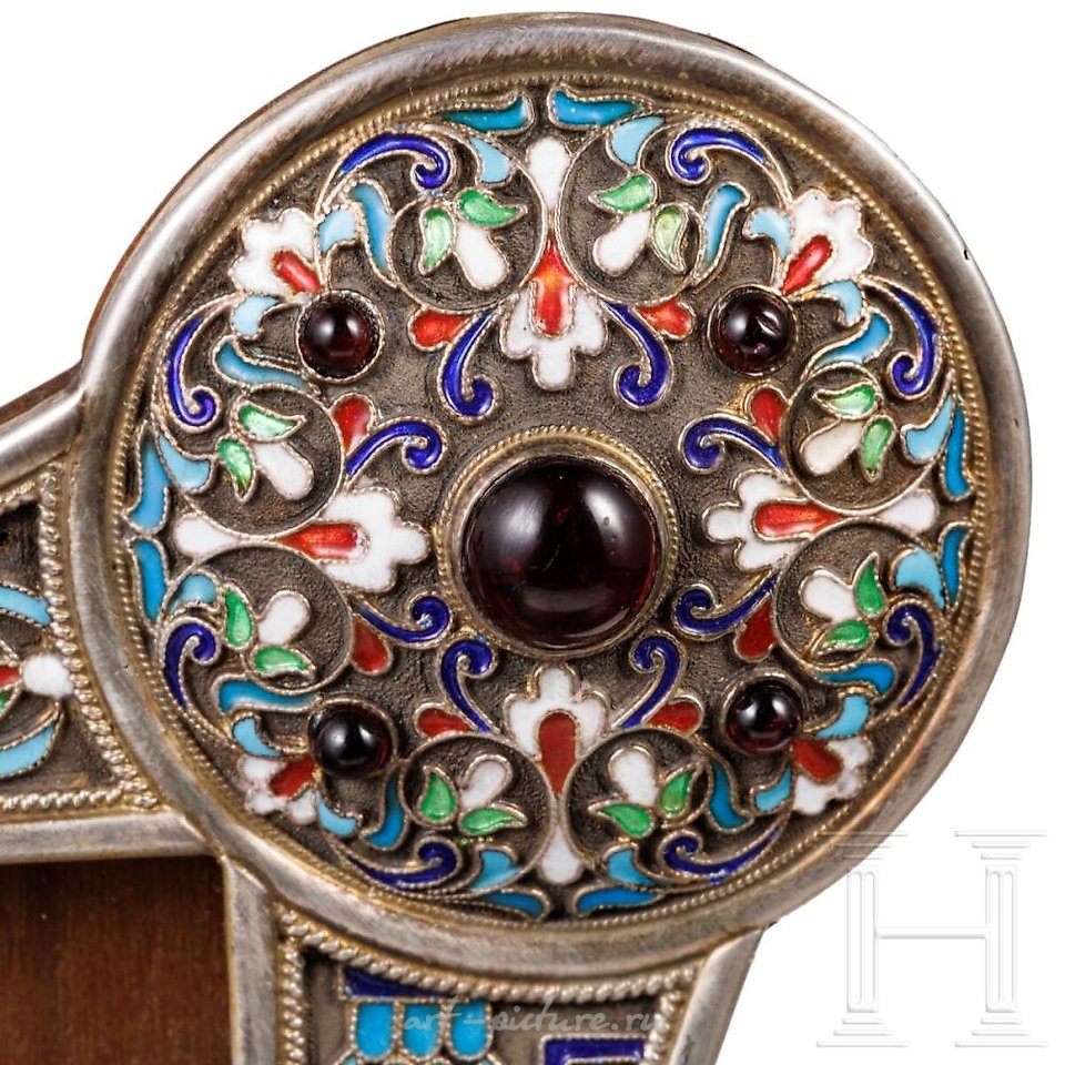 俄罗斯银 , 银色相框